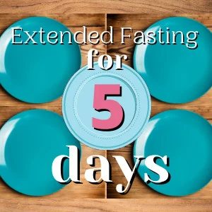five empty plates representing five days of fasting